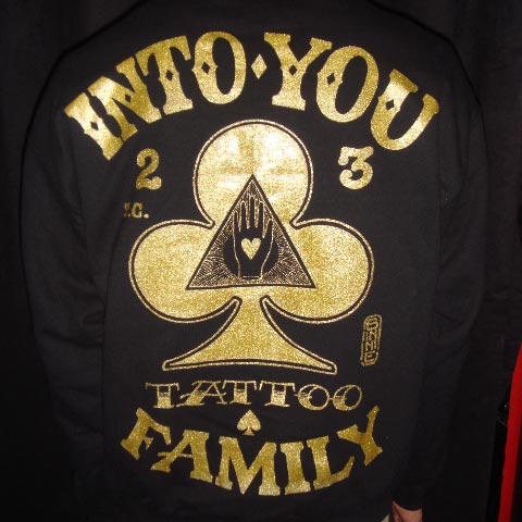 Hoodie Into You Tattoo Family S / M / L